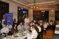 بالصور: نقابة المحاميين تنظم افطاراً جماعياً في مطعم "حج كحيل" بمدينة يافا